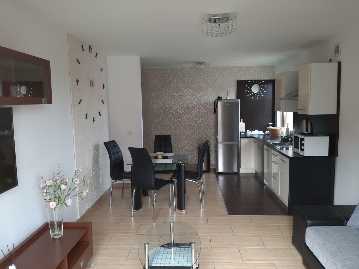 Piotr Apartment